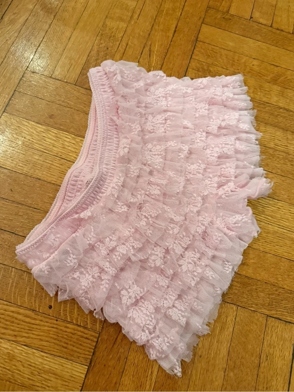 Free People feeling for lace pink shorts intimately size small bloomers ruffle